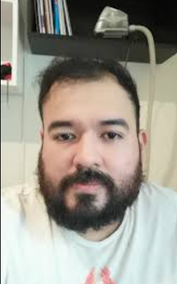 <em>Carlos Miguel H.</em>